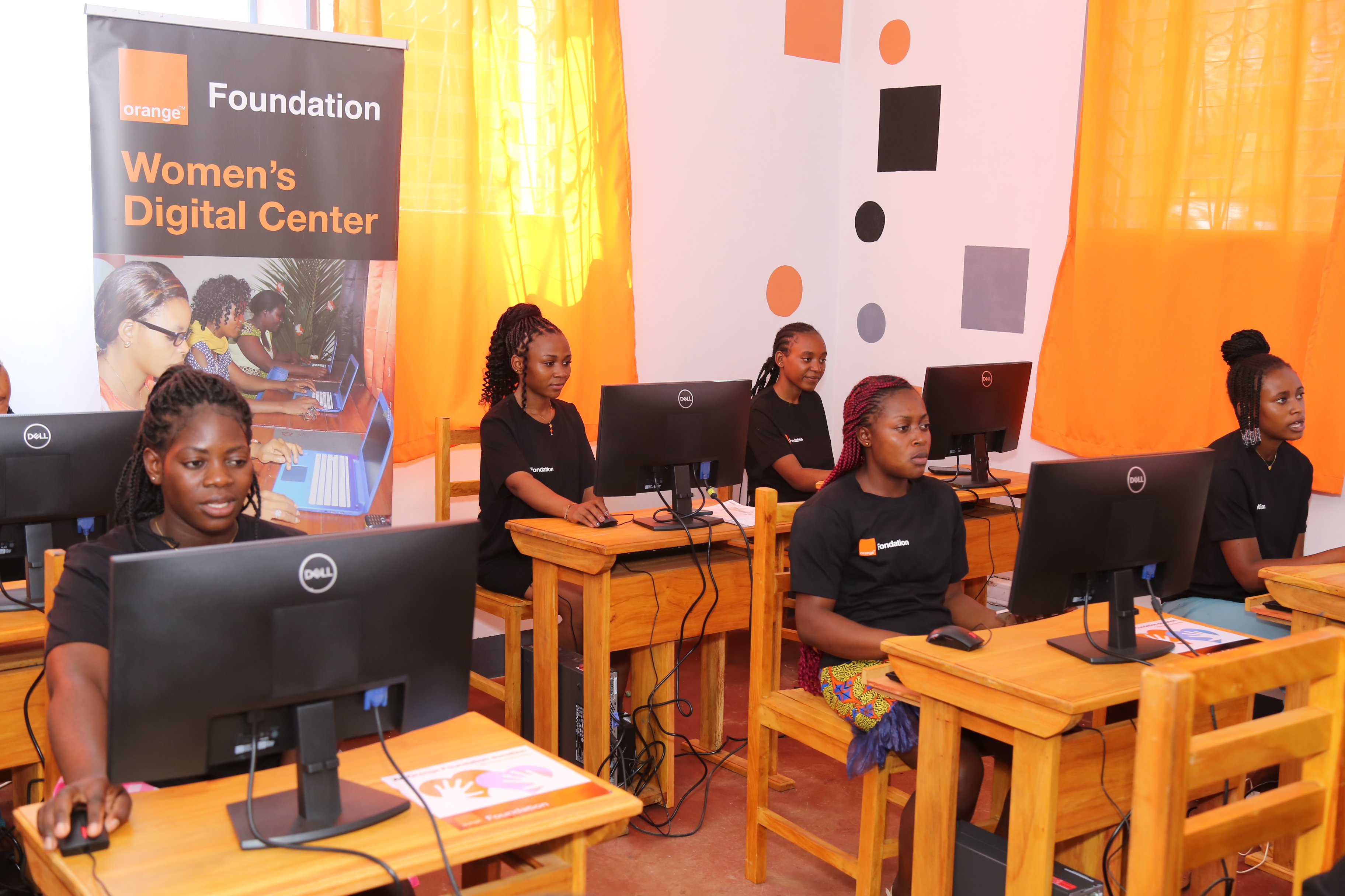 Inauguration Maison Digitale Ebolowa 1